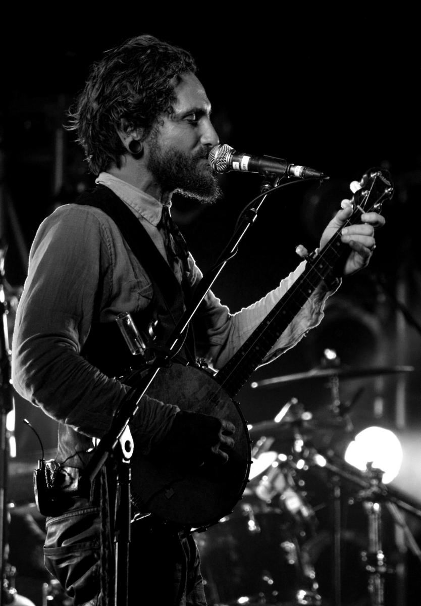 John Butler - More FM Summer Vineyard Tour - Martinborough - Feb 2012