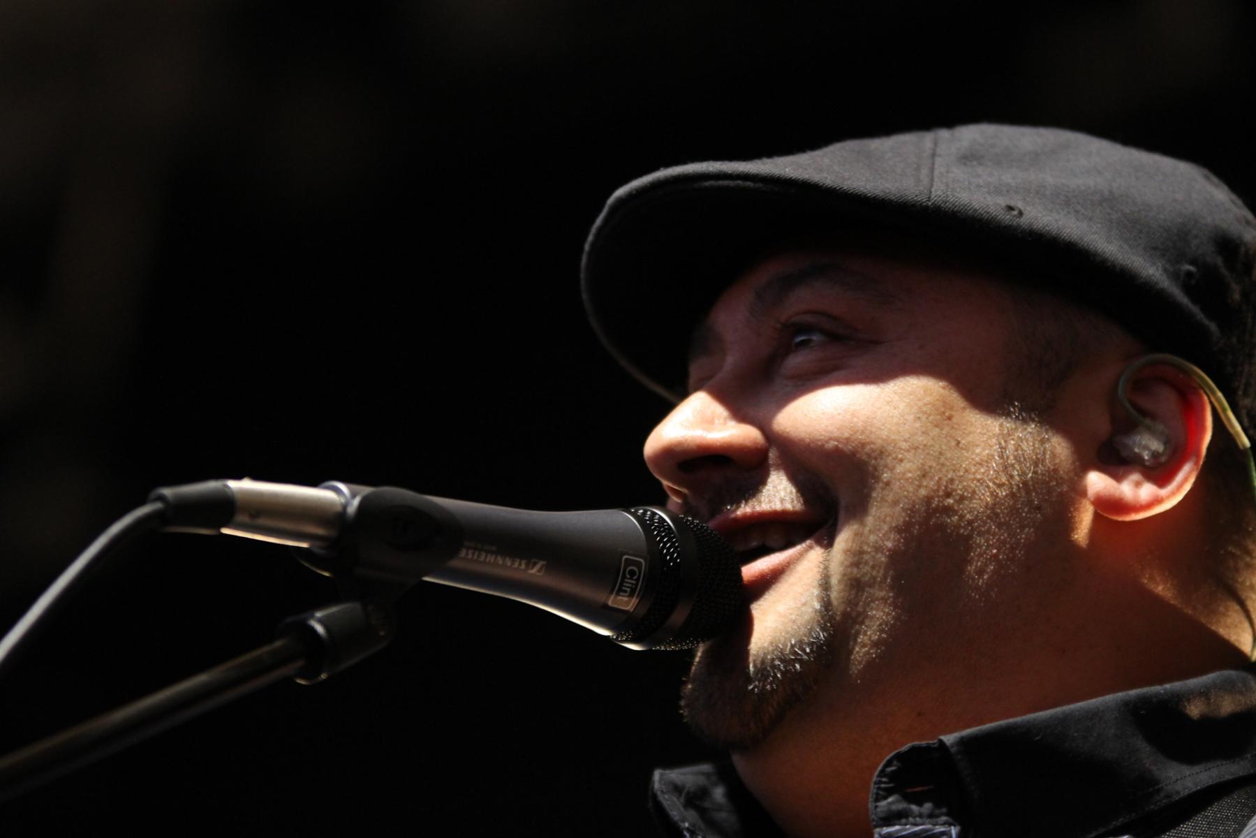 Clint Harris from Opshop - More FM Summer Vineyard Tour - Feb 2013