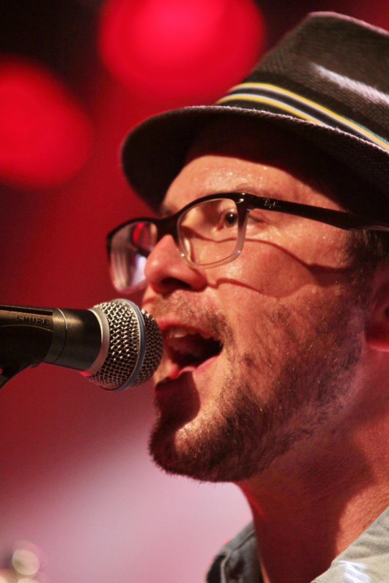 Barnaby Weir - The Back Seeds - The Powerstation - Jun 2012