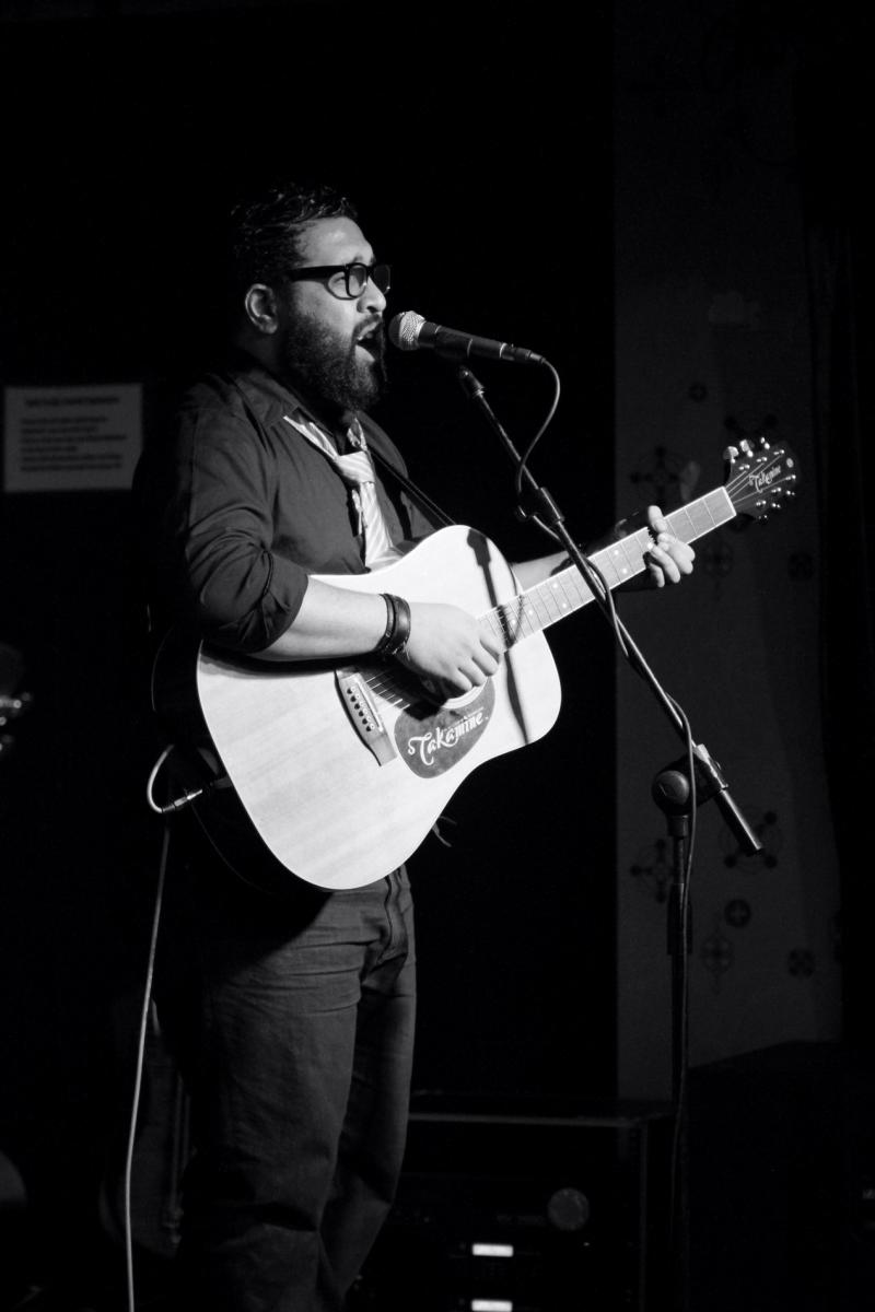 Willie Tagaloa - (opening for) Melic - Juice Bar - Jun 2012