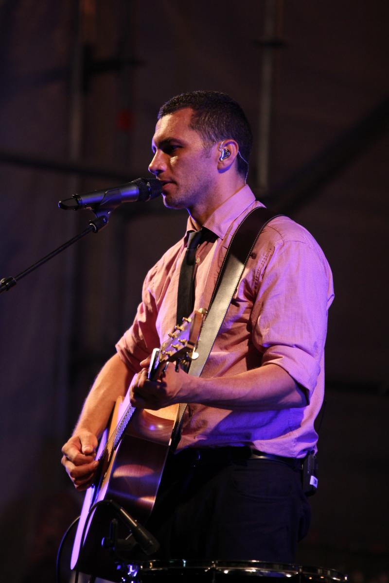 Jason Kerrison from Opshop - More FM Summer Vineyard Tour - Feb 2013