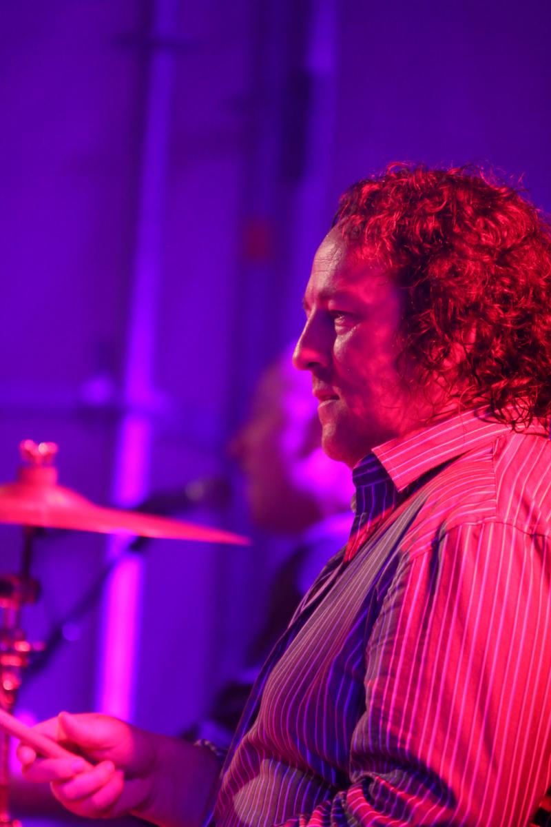 Bobby Kennedy from Opshop - More FM Summer Vineyard Tour - Feb 2013