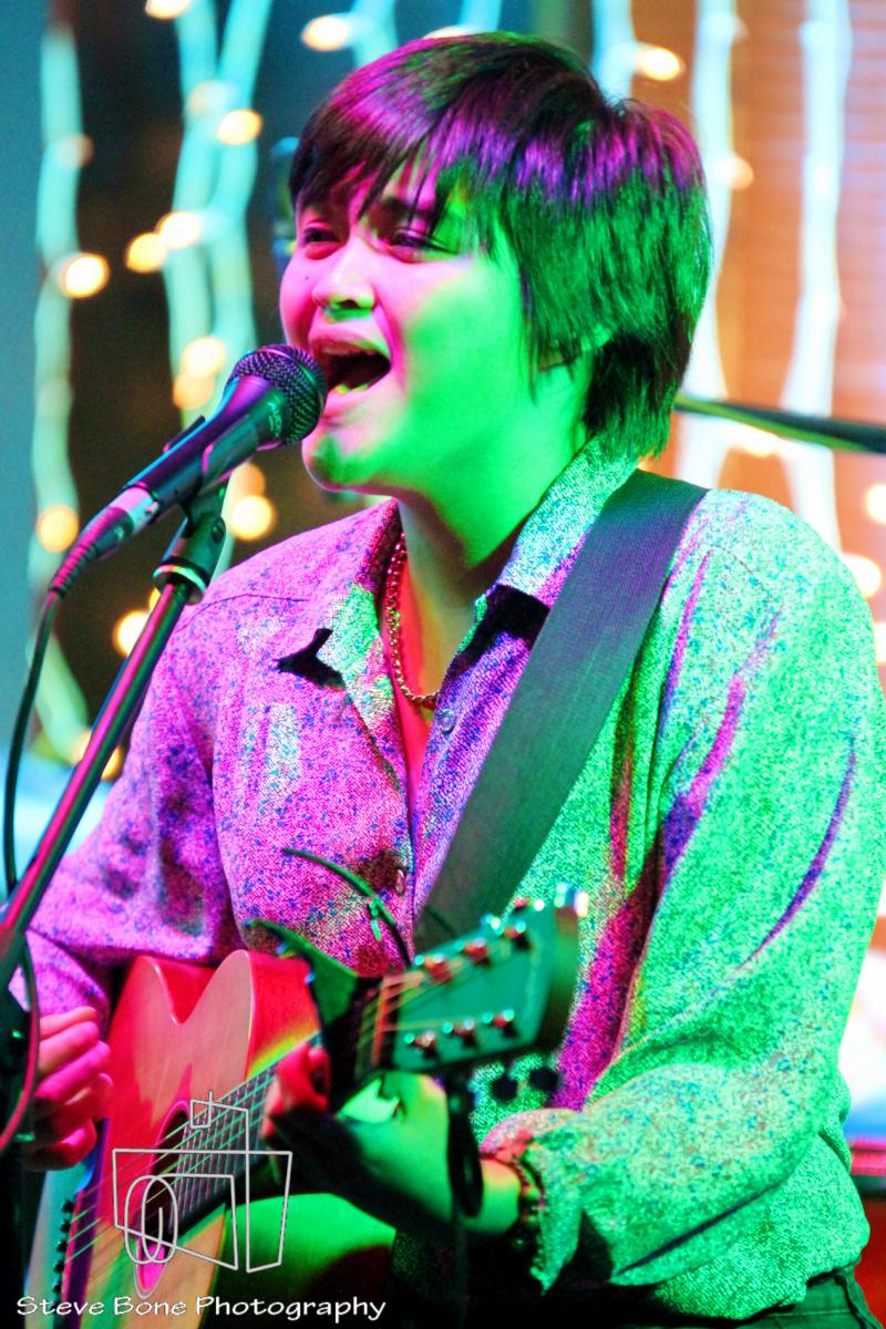 Shana Llorando - Opening for Sam Allen - Backbeat Bar - 30th May 2013