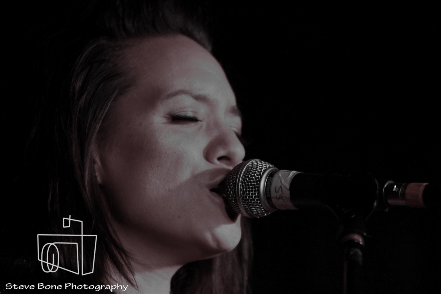 Jess Harlen - Acoustic Tour - Juice Bar - 18th April 2013