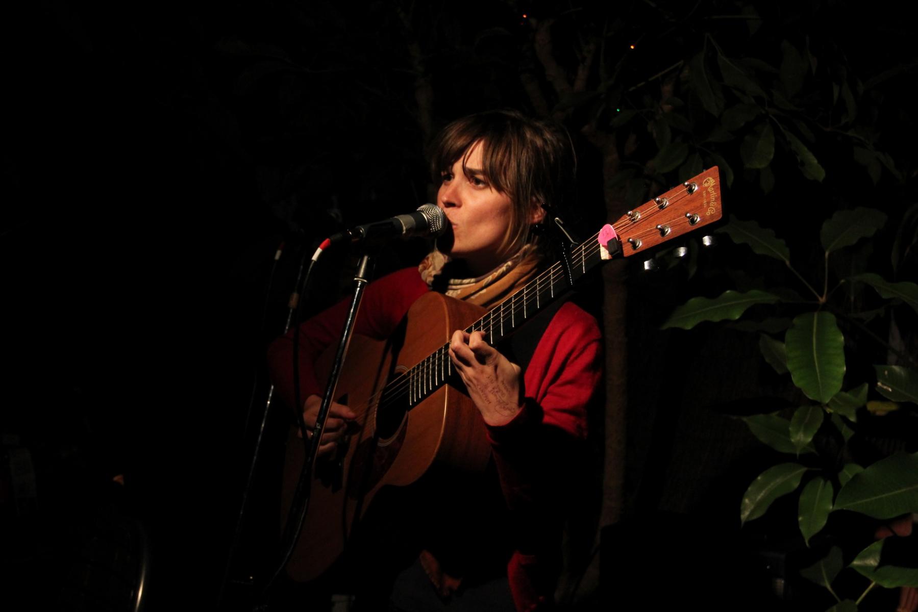 Lydia Cole - Songs From The Backyard - Okra Cafe - Mar 2012